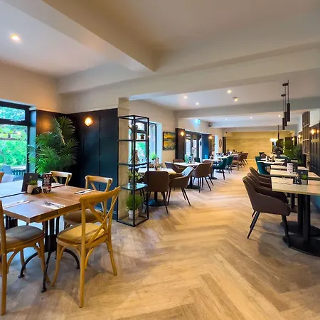 Floral Lodge Great Ayton With Hot Tub And Onsite Bistro